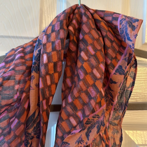 Small scarf - Picture 2 of 6